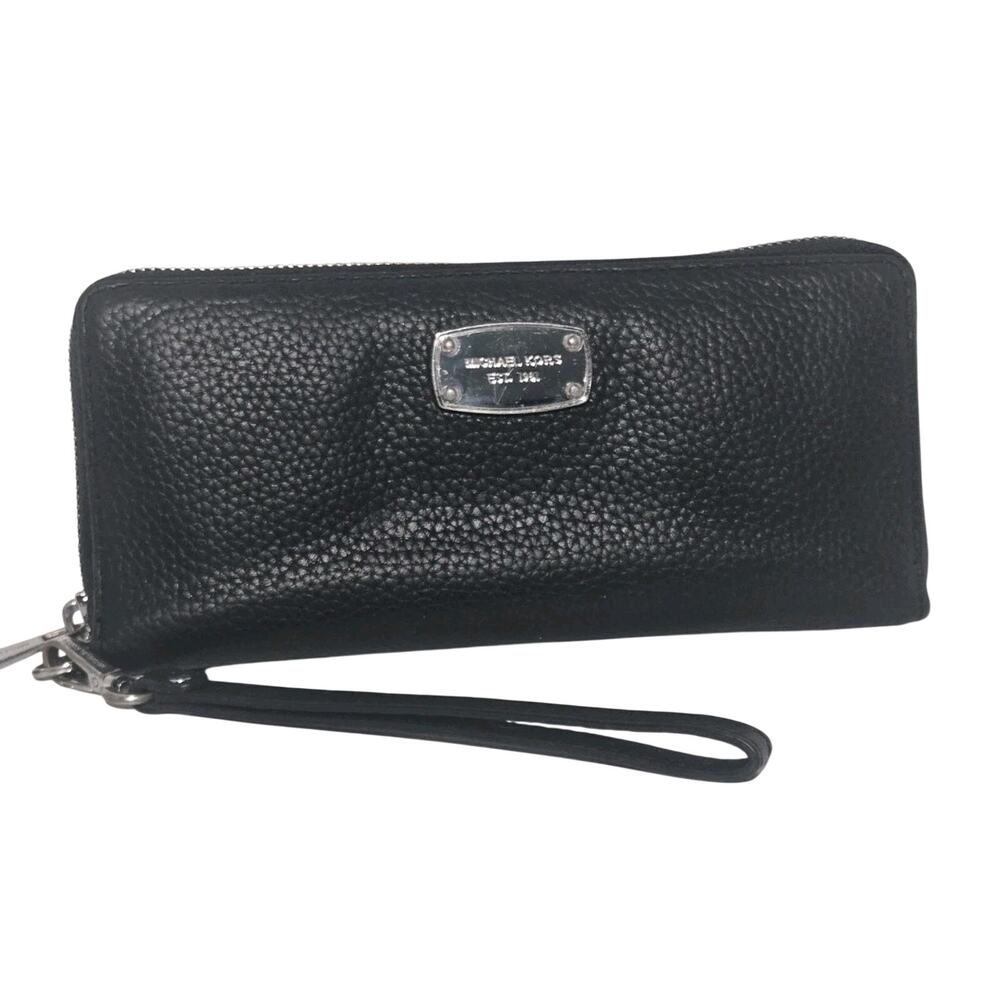 Michael Kors Jet Set Travel Continental Wristlet Wallet - Black Pebbled Leather